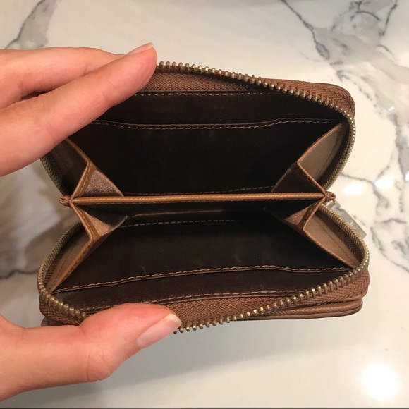 DKNY Wallet - Picture 6 of 12